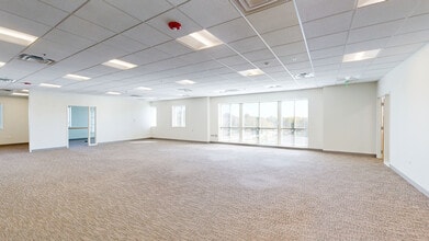 14225 S 95th St, Orland Park, IL for lease Matterport 3D Scan- Image 1 of 11