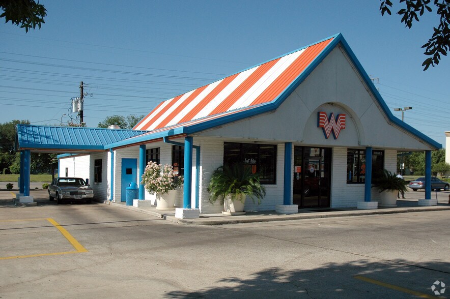 3797 Southwest Fwy, Houston, TX à louer - Photo principale - Image 1 de 1