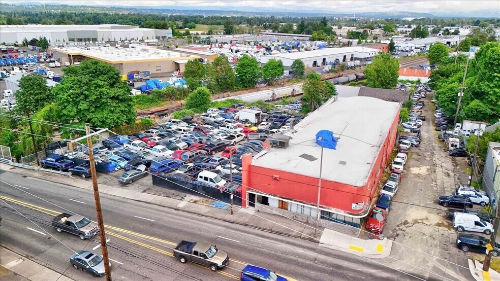 7606 NE Martin Luther King Jr. Blvd, Portland, OR à vendre - Photo principale - Image 1 de 9