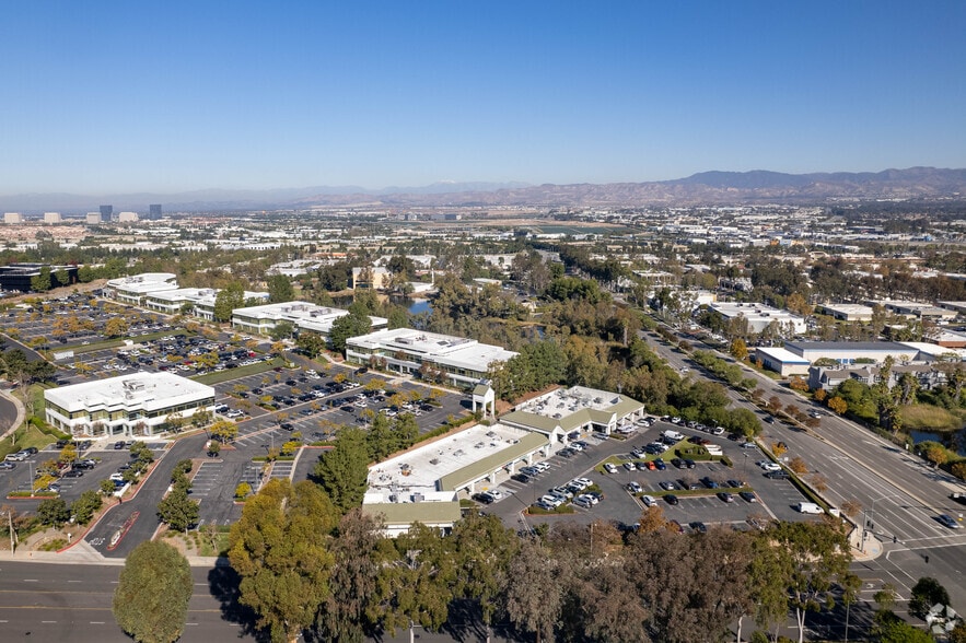 24401 Ridge Route Dr, Laguna Hills, CA à louer - Aérien - Image 3 de 9