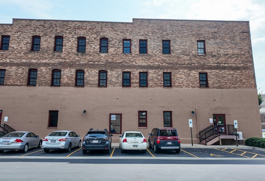 600 Main Ave, Sioux Falls, SD for lease - Building Photo - Image 2 of 6