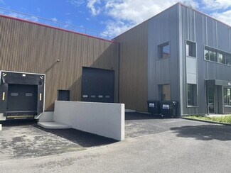 Plus de détails pour Bureau, Local d'activités à louer