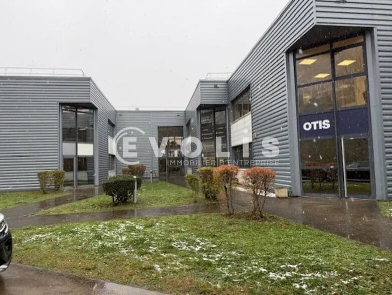 Office in Échirolles for lease - Building Photo - Image 1 of 13