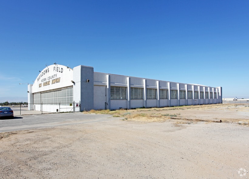 1201 Skyway Dr, Bakersfield, CA for sale - Building Photo - Image 1 of 1