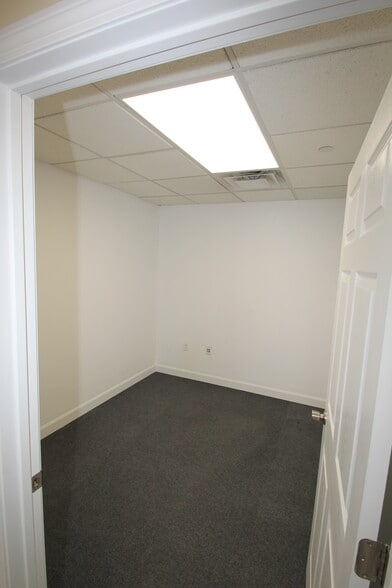 55 Concord St, North Reading, MA for lease - Building Photo - Image 2 of 12