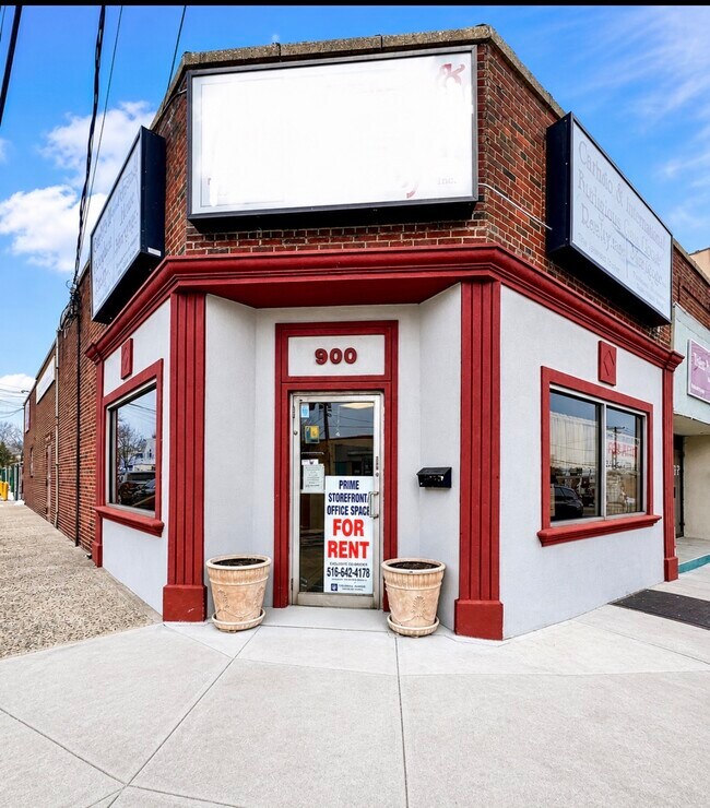 More details for 900 Hempstead Tpke, Franklin Square, NY - Office for Lease