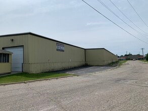710 Rains Dr, Gladstone, MI for lease Building Photo- Image 2 of 8