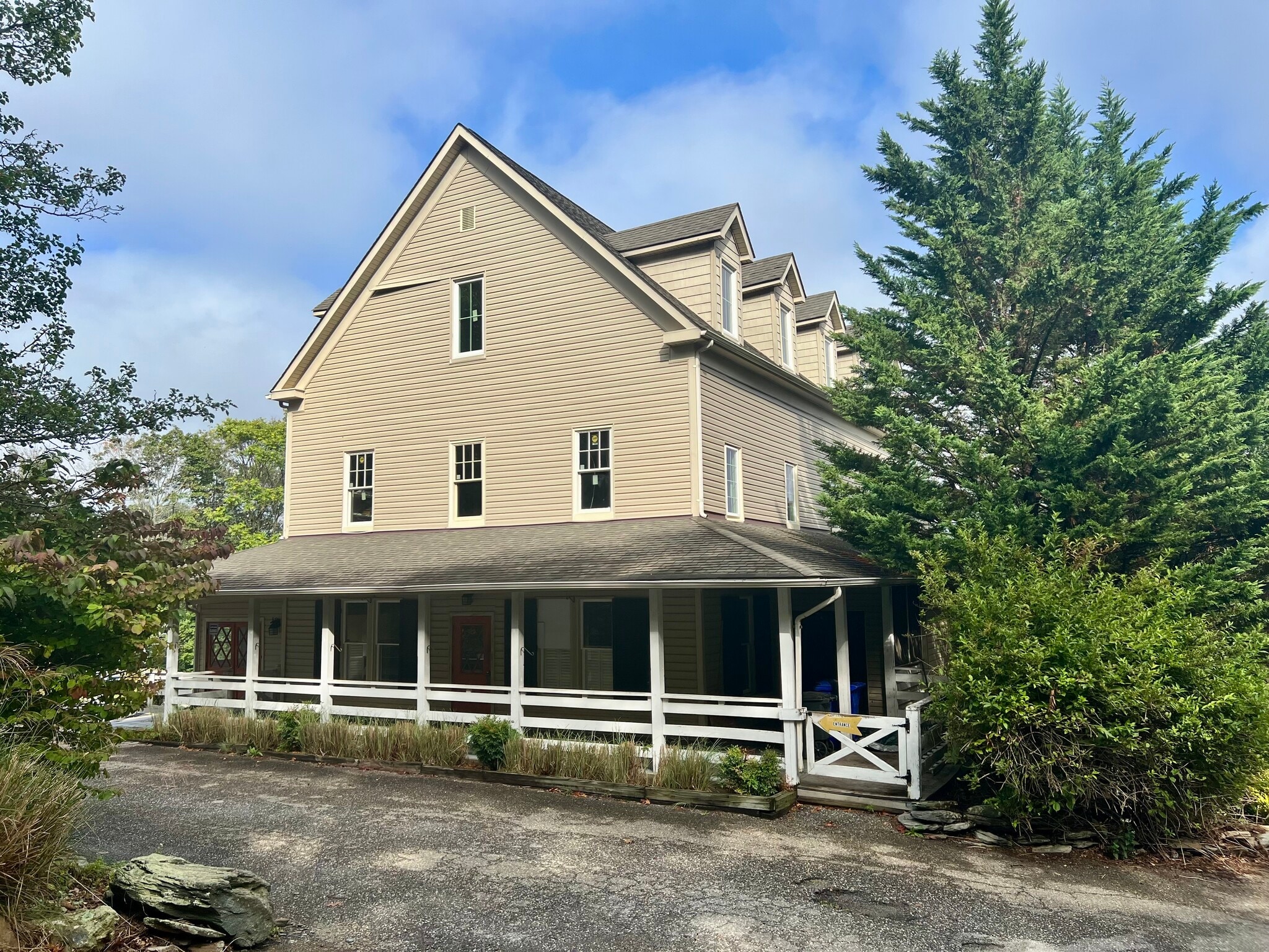 4830 Schley Ave, Braddock Heights, MD for lease Building Photo- Image 1 of 10