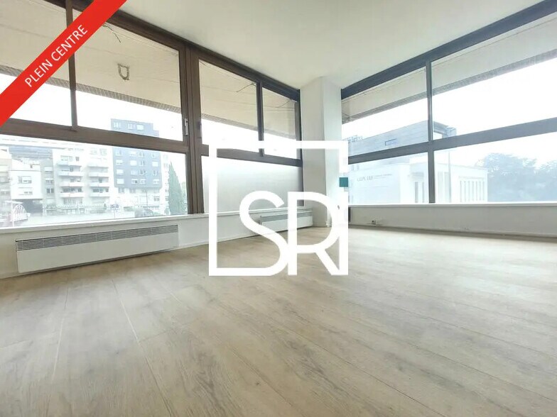 Office in Clermont-Ferrand for lease - Building Photo - Image 3 of 12