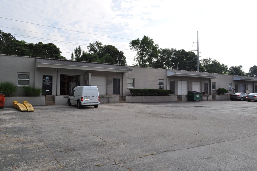 9531-9551 Watson Industrial Park, Crestwood, MO for sale - Building Photo - Image 2 of 5