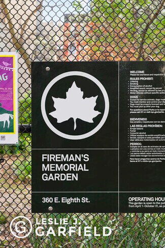 Plus de détails pour 356 E Eighth St, New York, NY - Commerce de détail à louer