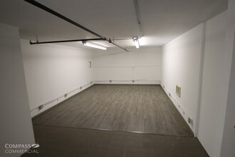 20551 Builders St, Bend, OR à louer Photo intérieure- Image 2 de 5