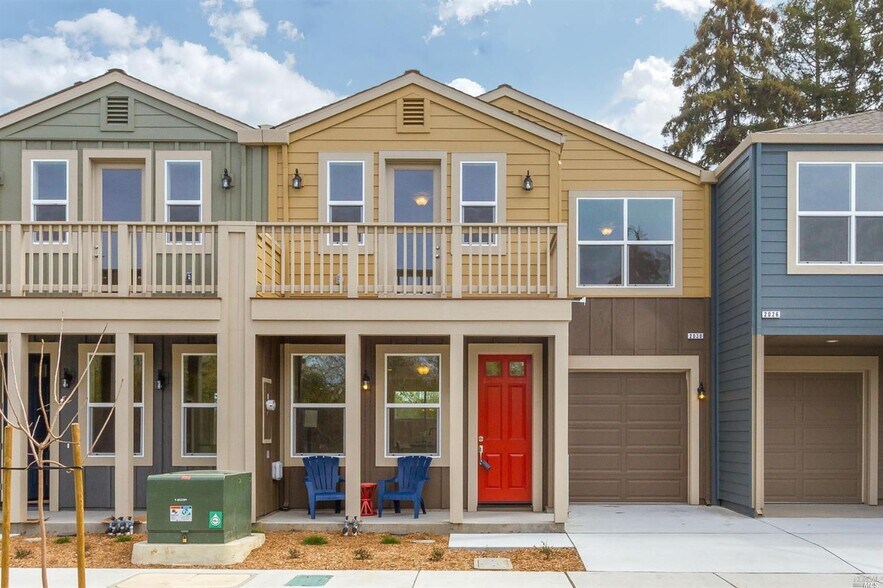2009-2046 Ravello Way, Santa Rosa, CA for sale - Primary Photo - Image 1 of 6