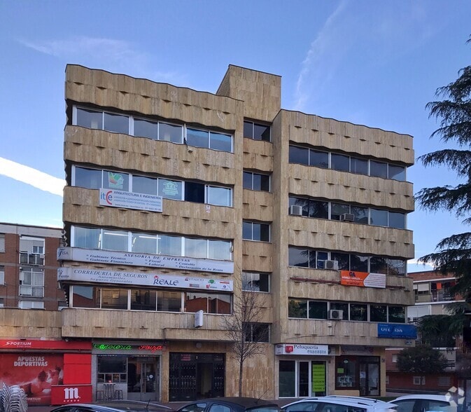 Bureau dans Getafe, Madrid à louer - Photo principale - Image 1 de 5