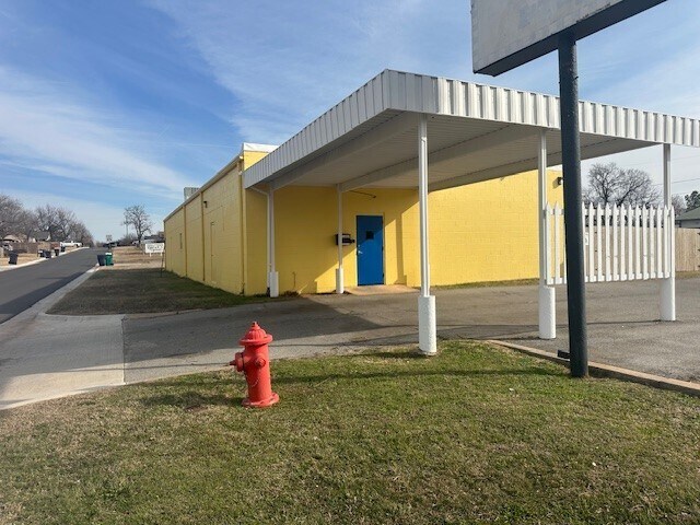 3600 S May Ave, Oklahoma City, OK à vendre - Photo du bâtiment - Image 3 de 22