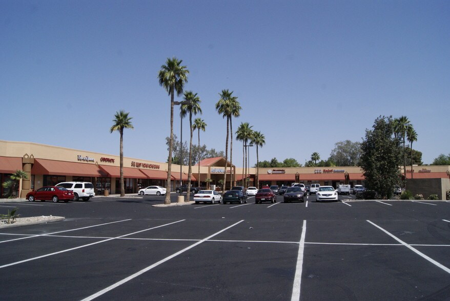 1116 S Dobson Rd, Mesa, AZ à louer - Photo du bâtiment - Image 1 de 7