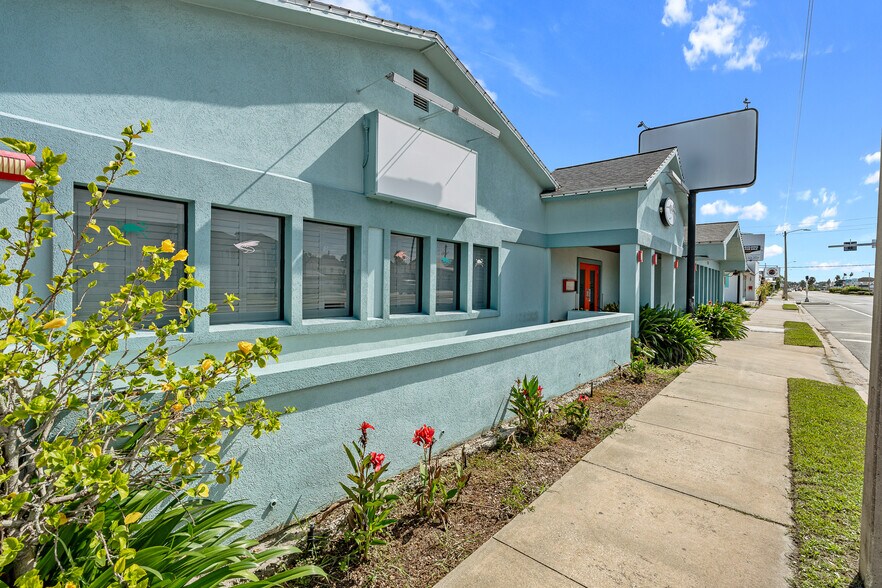 108 Anastasia Blvd, Saint Augustine, FL à vendre - Photo du bâtiment - Image 3 de 33