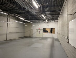 1523-1529 Burgundy Dr, Streamwood, IL for lease Interior Photo- Image 1 of 5