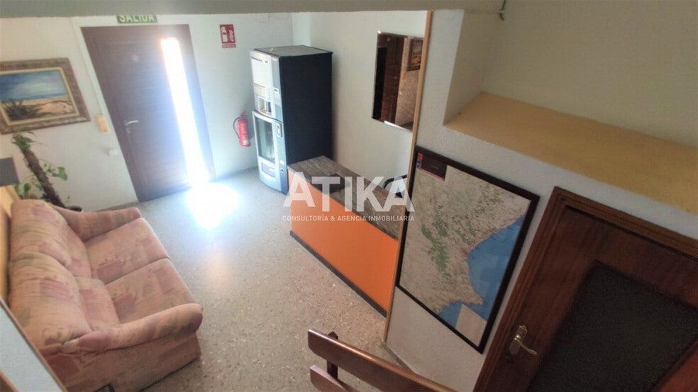 Carrer José Gironés, 1, Ontinyent, Valencia for lease - Interior Photo - Image 2 of 28