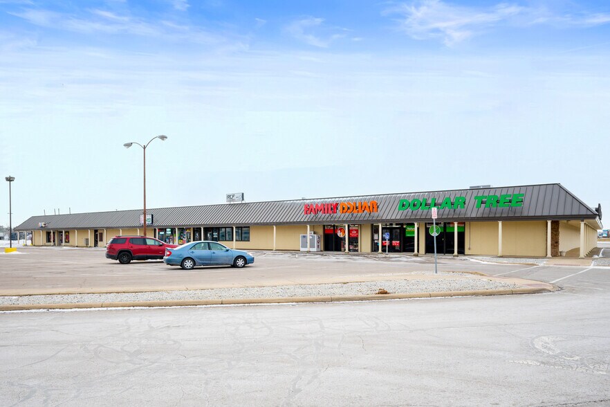 918 E Washington St, Winchester, IN for lease - Building Photo - Image 2 of 8