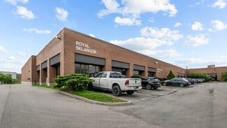 Plus de détails pour 20 Voyager Ct, Toronto, ON - Industriel à vendre
