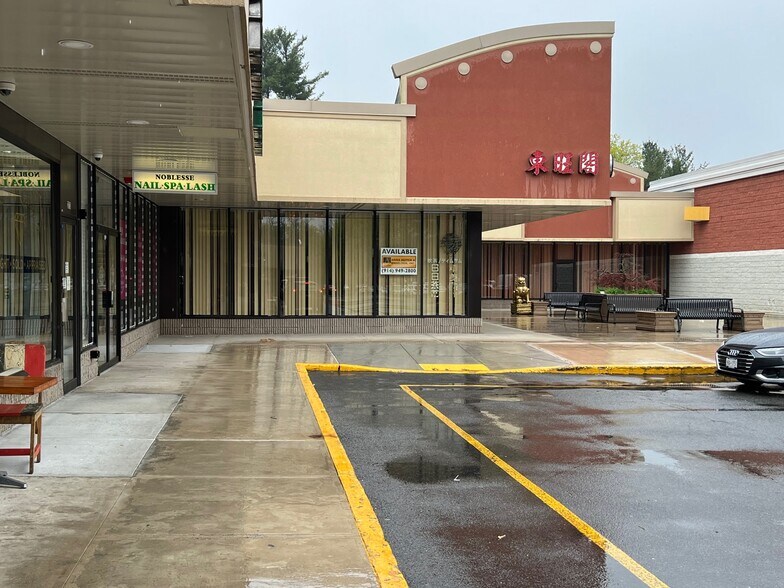 299 N Central Ave, Hartsdale, NY à louer - Photo du bâtiment - Image 3 de 6