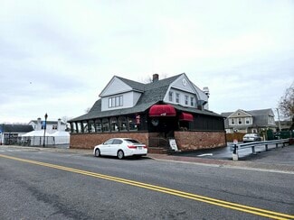 Plus de détails pour 46 Woodcleft Ave, Freeport, NY - Commerce de détail à vendre