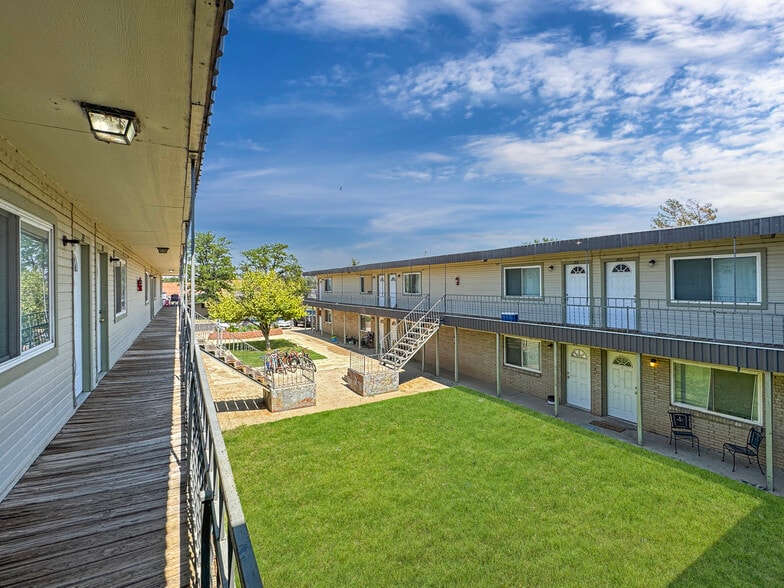 2312 14th Ave, Canyon, TX for sale - Building Photo - Image 3 of 8