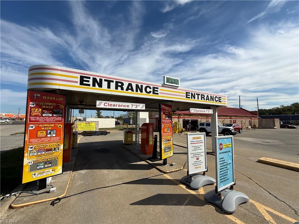 4680 Northfield Rd, Garfield Heights, OH à vendre Photo du bâtiment- Image 1 de 10