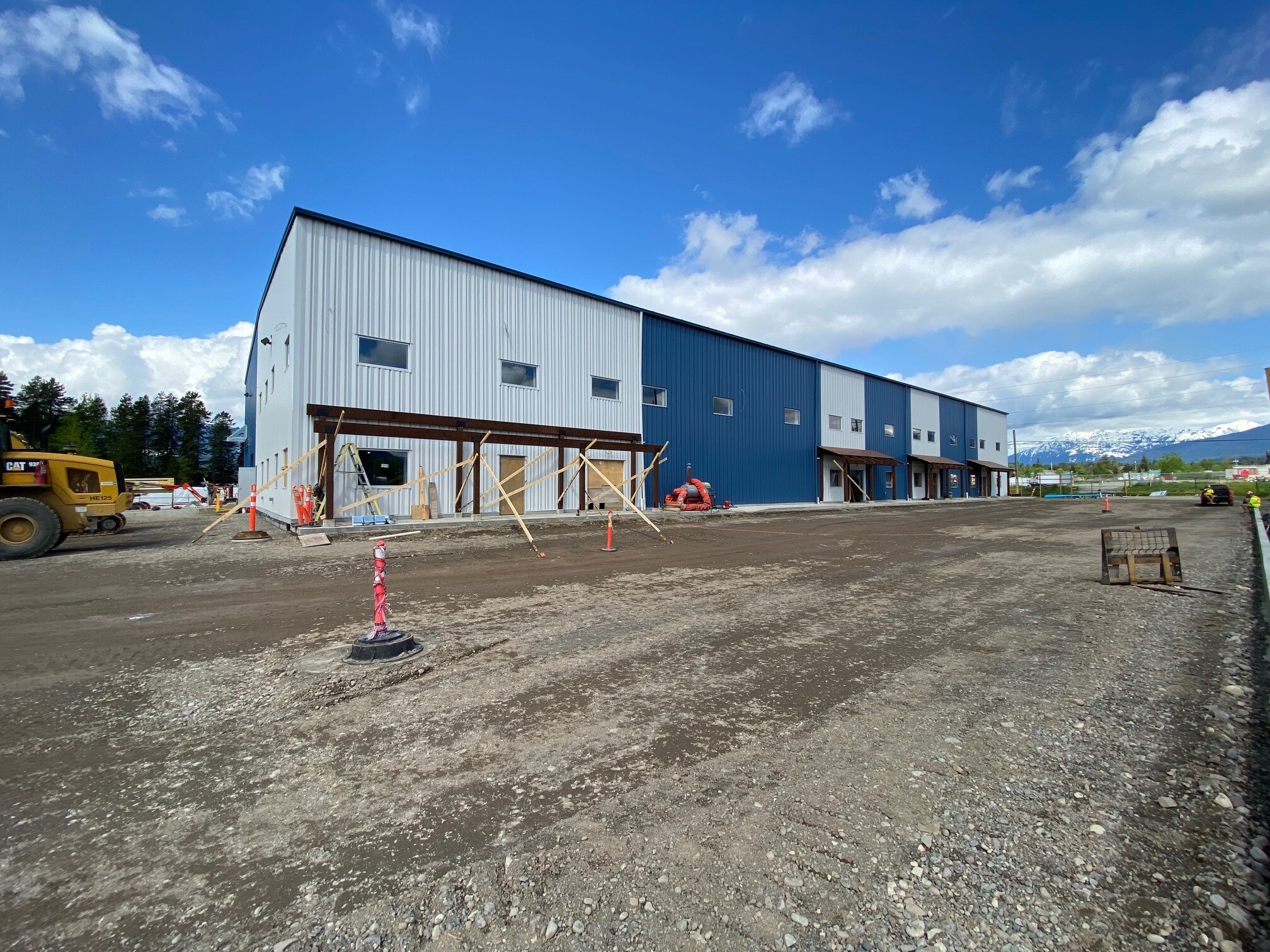 2915 Molitor St, Terrace, BC à vendre Photo du bâtiment- Image 1 de 1