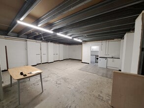 315 Drakemire Dr, Glasgow for lease Interior Photo- Image 2 of 5