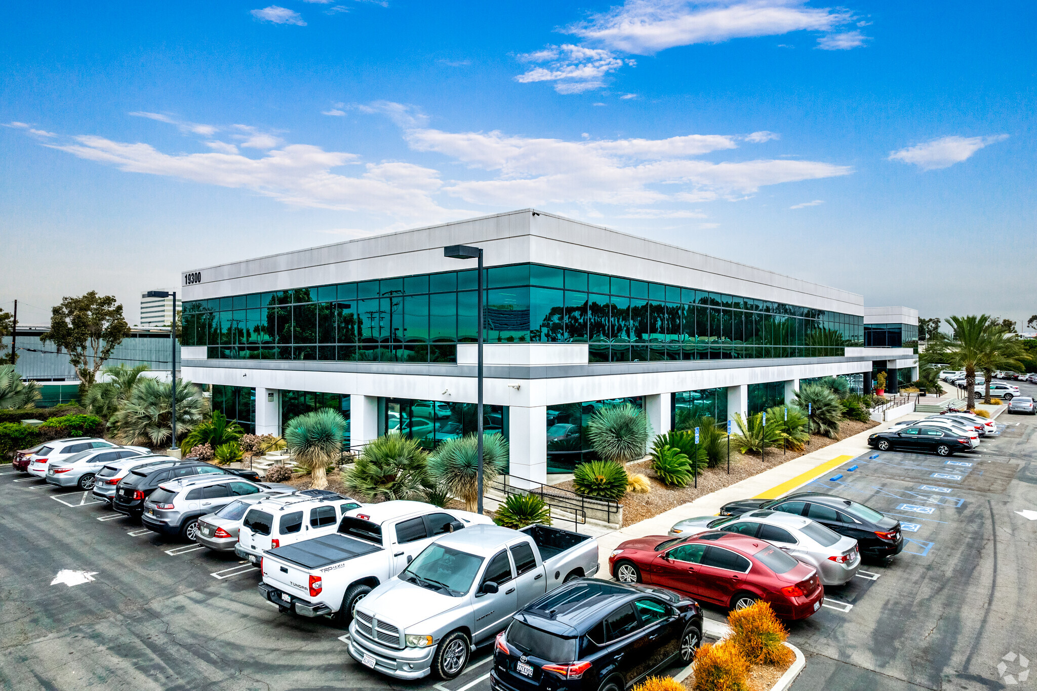 19300 S Hamilton Ave, Gardena, CA for lease Building Photo- Image 1 of 5