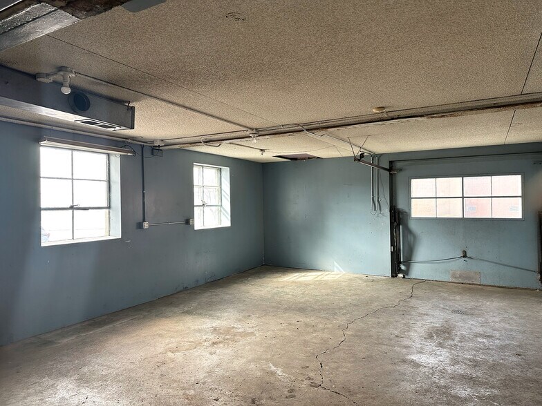 2603 E 7th Ave, North Saint Paul, MN à vendre - Photo du bâtiment - Image 3 de 20