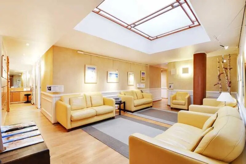 Office in Paris for sale - Lobby - Image 3 of 14