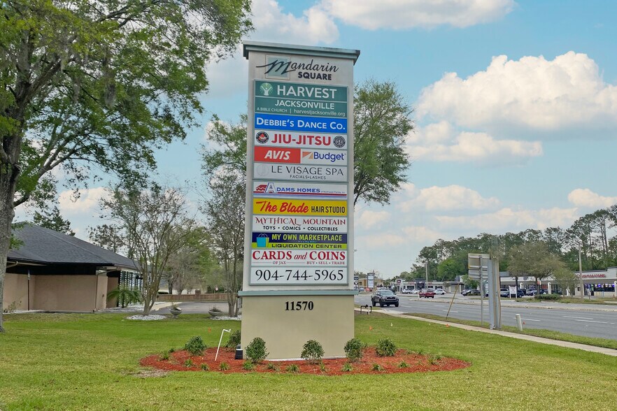 11570 San Jose Blvd, Jacksonville, FL à louer - Photo du bâtiment - Image 2 de 5