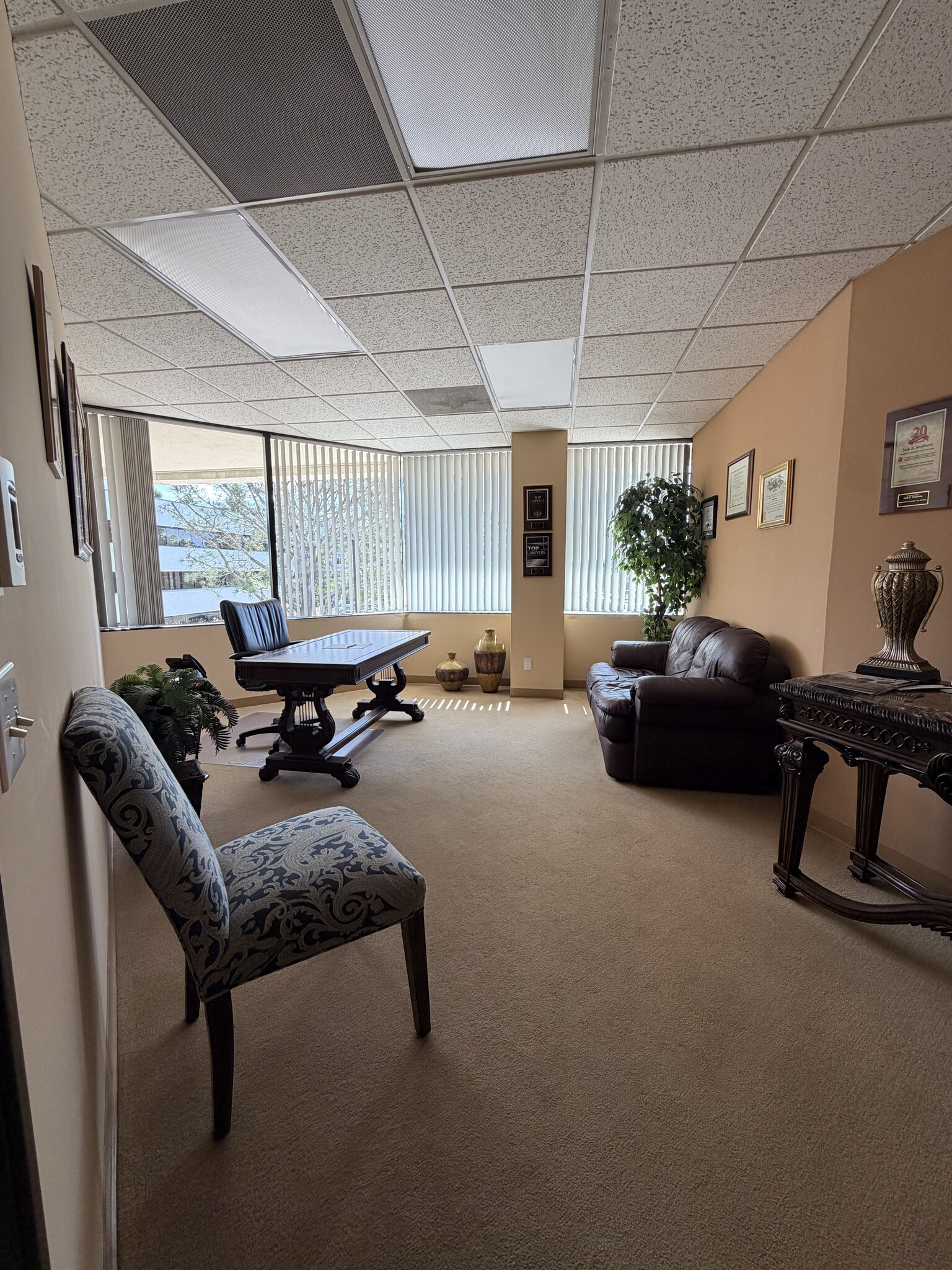 12526 High Bluff Dr, San Diego, CA à louer Photo intérieure- Image 1 de 5