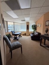 12526 High Bluff Dr, San Diego, CA à louer Photo intérieure- Image 1 de 5