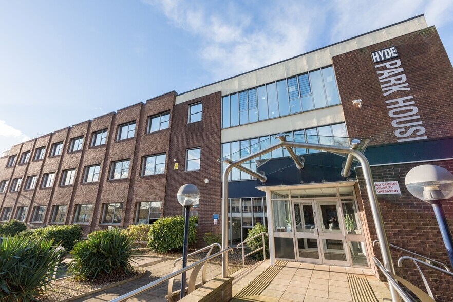 Cartwright St, Hyde à louer - Photo du bâtiment - Image 1 de 11