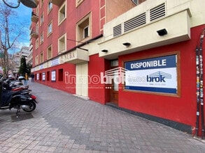 Retail in Madrid, Madrid for lease Interior Photo- Image 2 of 5