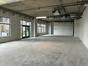32 Oakland Ave, Jersey City, NJ for lease Interior Photo- Image 2 of 2