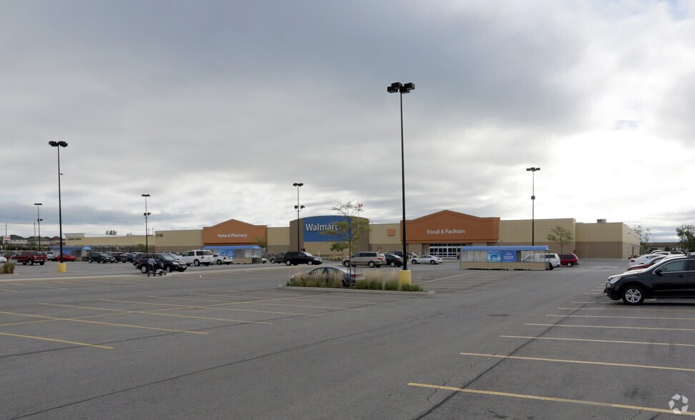 2190 Rymal Rd E, Hamilton, ON à louer - Photo principale - Image 1 de 2