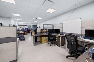 1415 St Frank-Carrel, Québec, QC for lease Interior Photo- Image 2 of 7