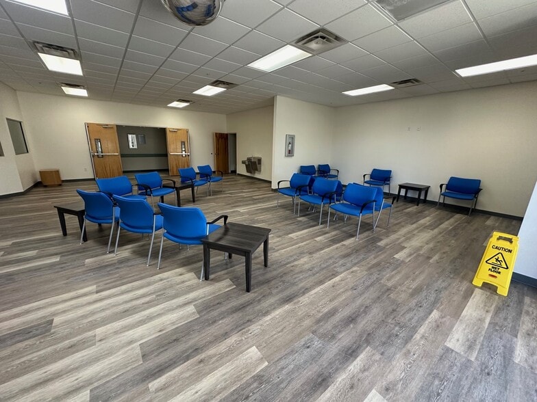 4415 US Hwy 331, Defuniak Springs, FL for lease - Lobby - Image 3 of 10