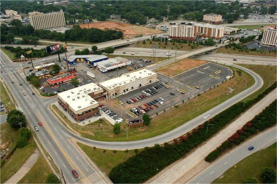 Interstate 85 & Virginia Ave, College Park, GA à vendre - Photo du bâtiment - Image 3 de 3