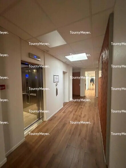 Bureau dans Toulouse à louer - Photo du bâtiment - Image 3 de 12