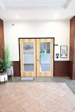 5115 NE 82nd Ave, Vancouver, WA à louer Photo intérieure- Image 2 de 21