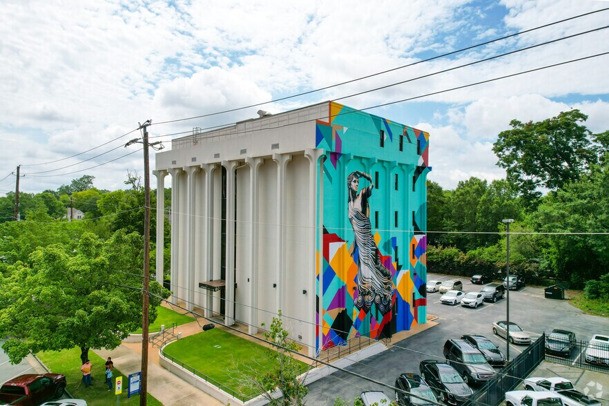 18 9th St, Columbus, GA à louer - Photo du bâtiment - Image 1 de 13