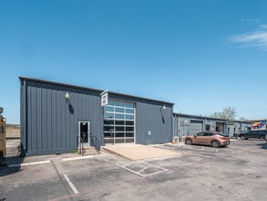 415 E Saint Elmo Rd, Austin, TX for lease Interior Photo- Image 1 of 11