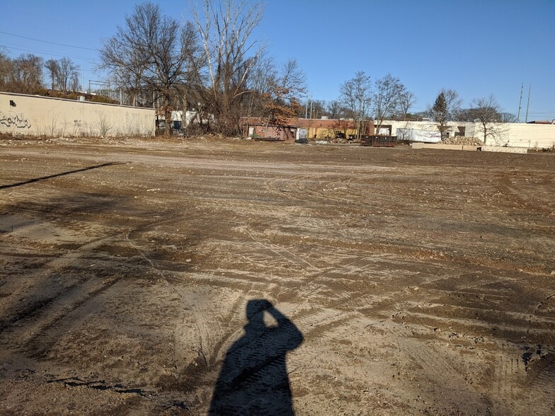 346-350 Walnut Street Ext, Agawam, MA for sale - Building Photo - Image 3 of 6