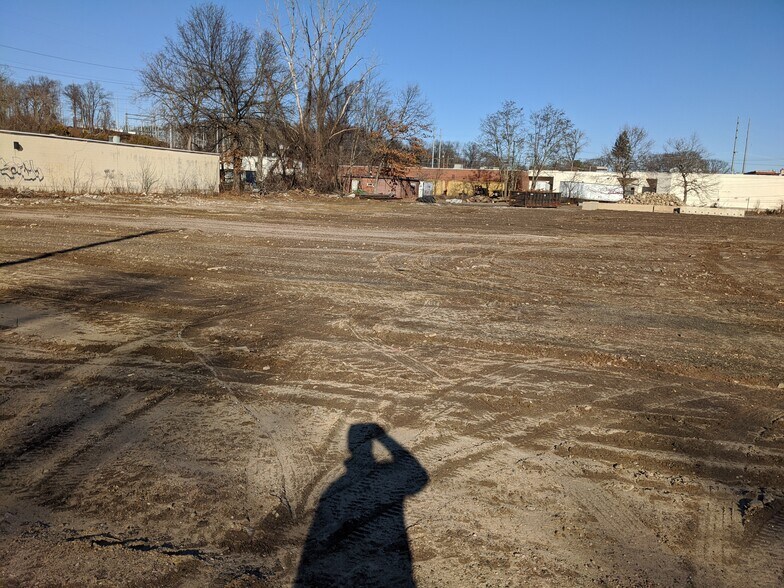 346-350 Walnut Street Ext, Agawam, MA à vendre - Photo du bâtiment - Image 3 de 6